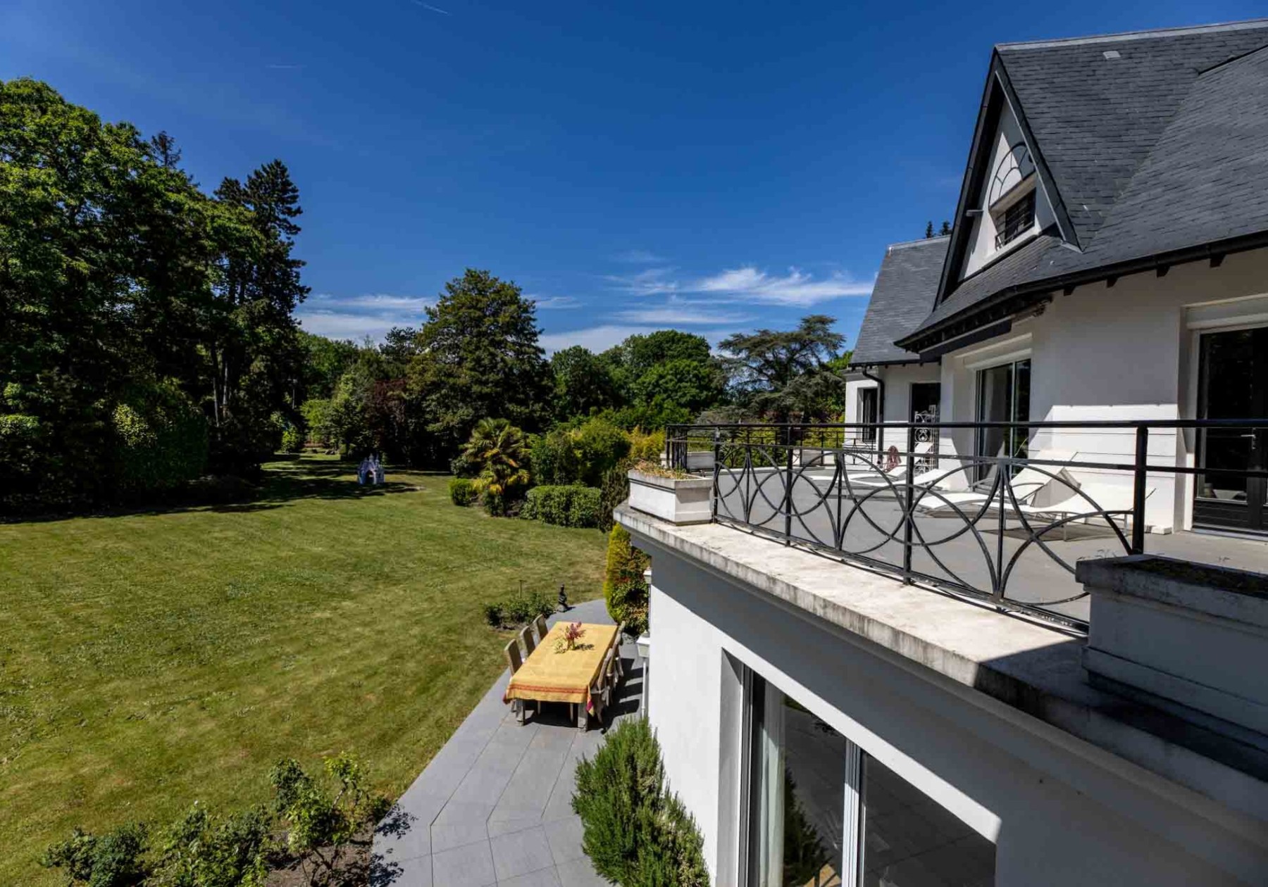 Décoration d'une maison à Marne la Coquette • Agence Béatrice