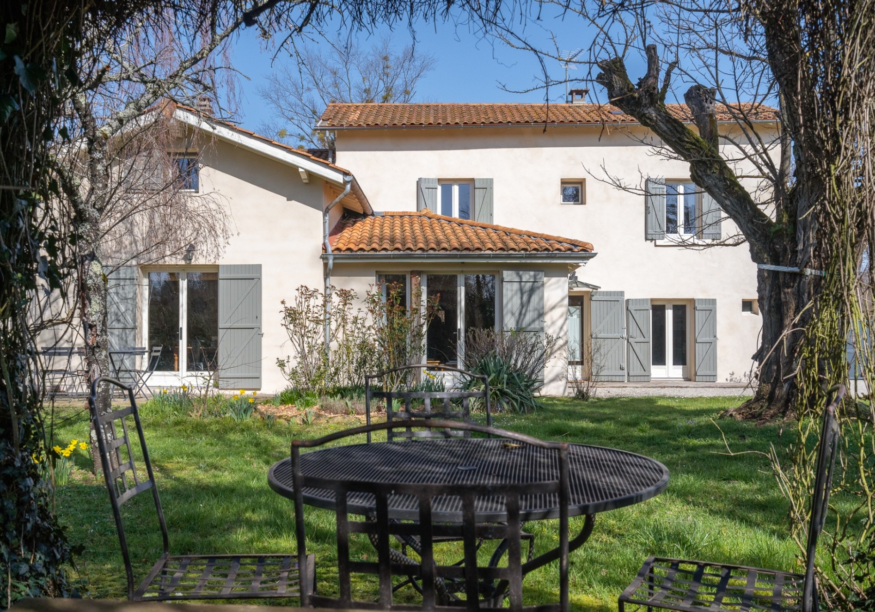 Family home East Trévoux Kretz